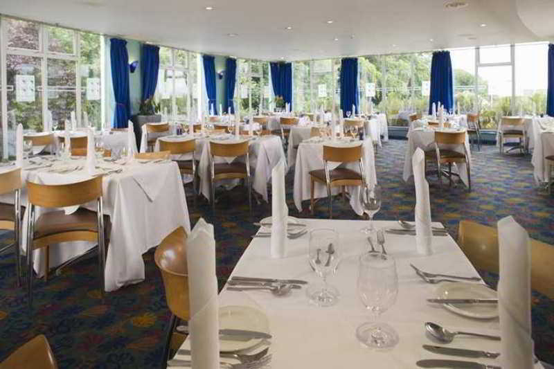 Doubletree By Hilton Aberdeen Treetops Restoran fotoğraf